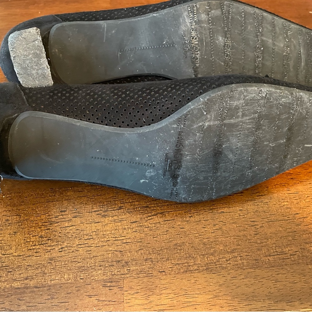 Black Stuart Weitzman Pumps - Size 10M - Picture 6 of 6
